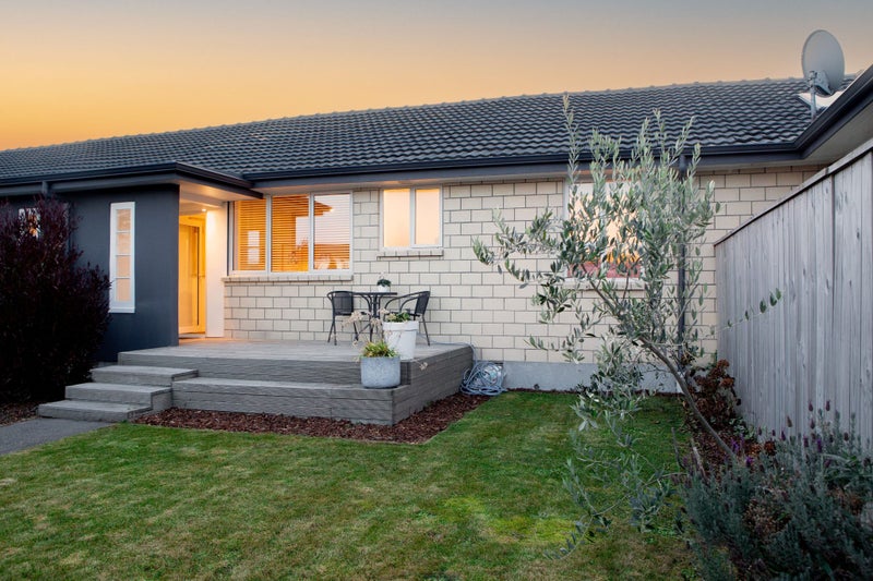 121 Caledonian Road, St Albans, Christchurch - Carousel 1