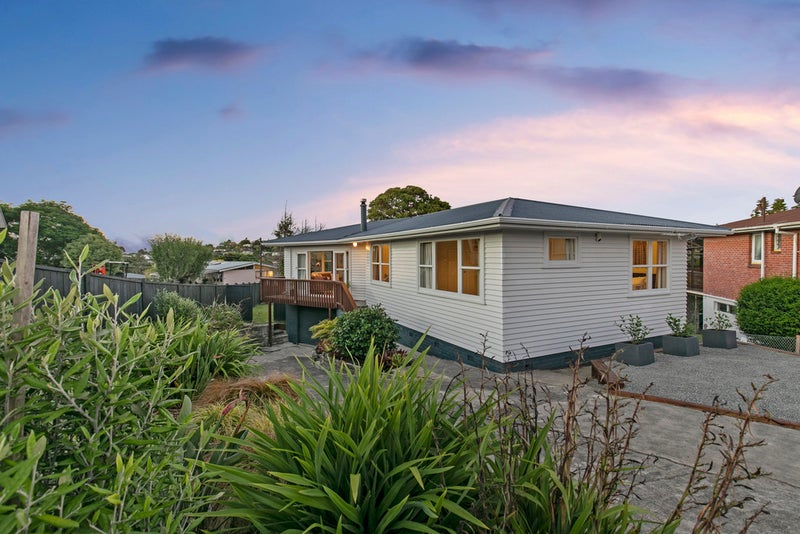 60 Dundee Place, Blockhouse Bay, Auckland - Carousel 1