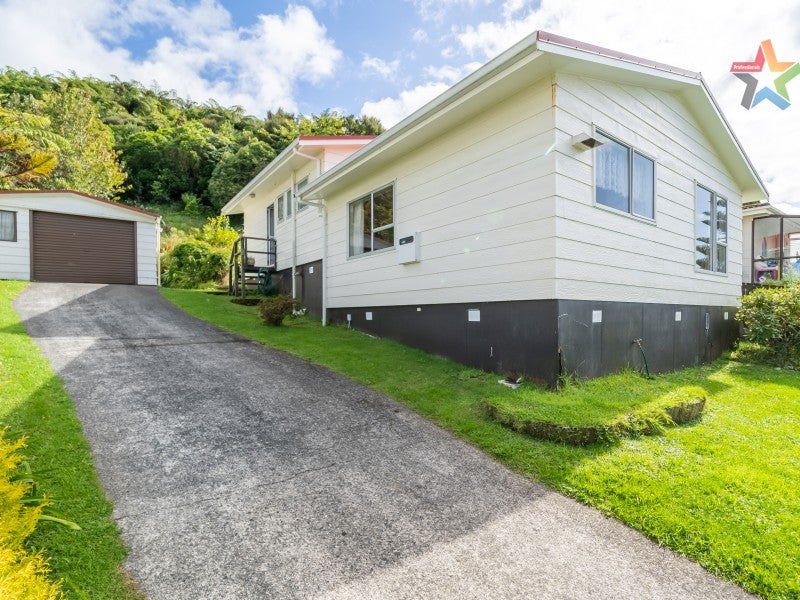 251 Major Drive, Kelson, Lower Hutt - Carousel 2