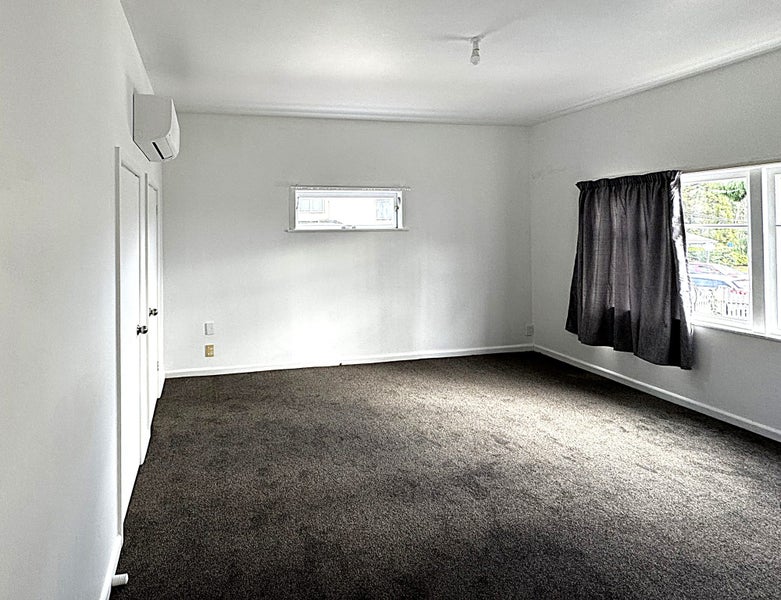 142 Hillsborough Road, Hillsborough, Auckland - Carousel 2