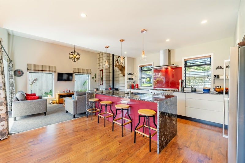 14 Resolution Drive, Whitby, Porirua - Carousel 2