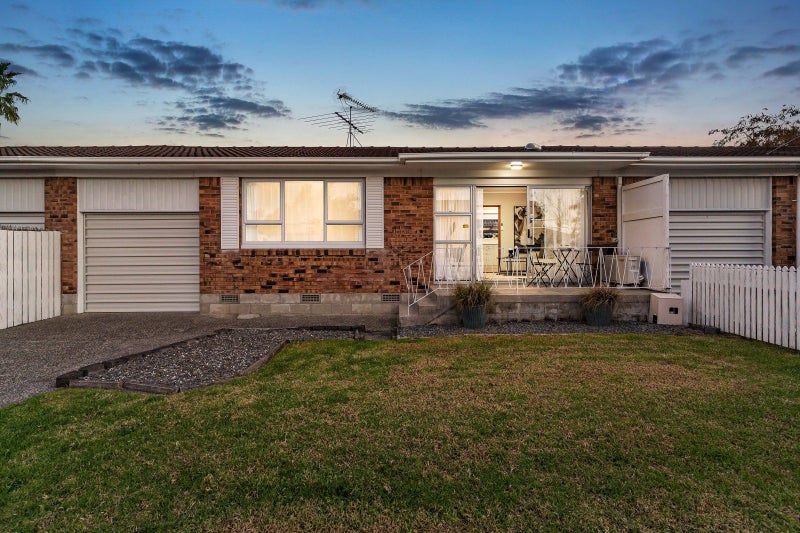 1B The Circle, Manly, Whangaparaoa - Carousel 2