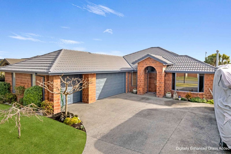 7 Strathcarron Place, Broomfield, Christchurch - Carousel 1