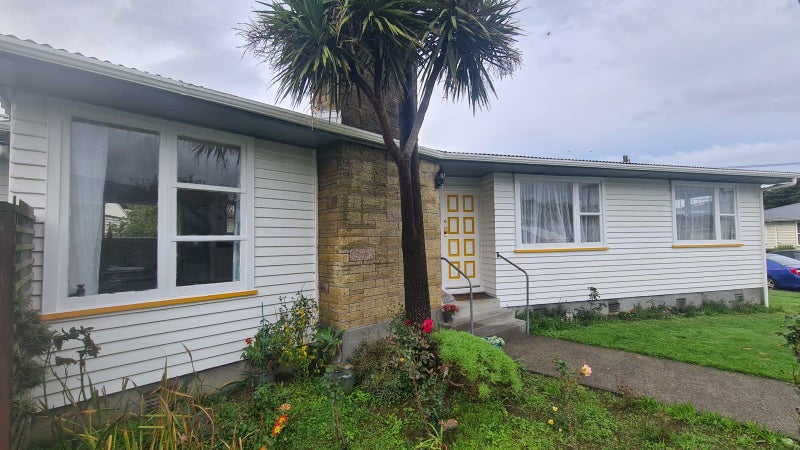 8 Revans Street, Miramar, Wellington - Carousel 1