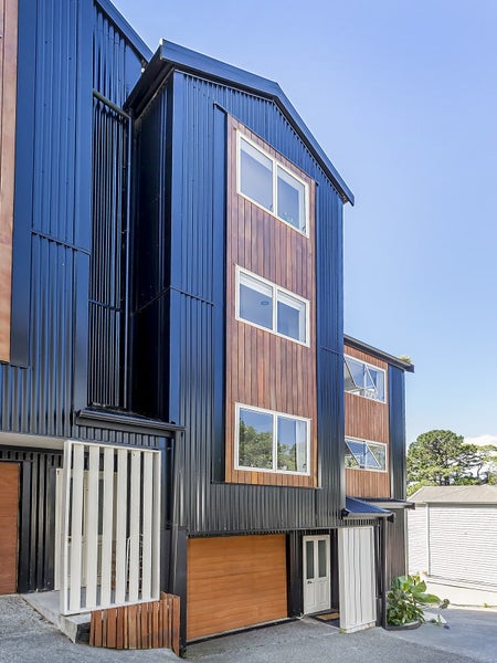 2/14C Glenmore Street, Thorndon, Wellington - Carousel 13