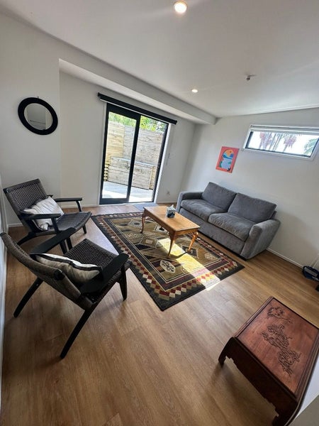 1/204 Beach Haven Road, Beach Haven, Auckland - Carousel 2