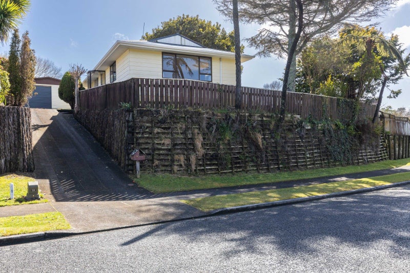 70 Pembroke Street, Westown, New Plymouth - Carousel 2
