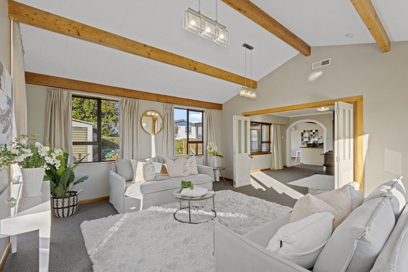 37 Middlepark Road, Sockburn, Christchurch - Carousel 2