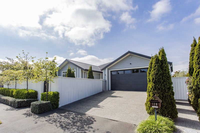 128 Mays Road, St Albans, Christchurch - Carousel 1