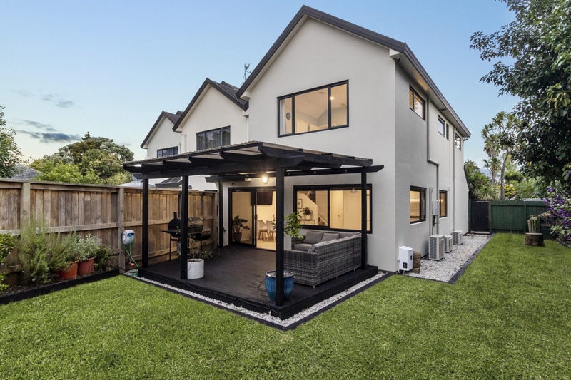 192 Rosebank Road, Avondale, Auckland - Carousel 1