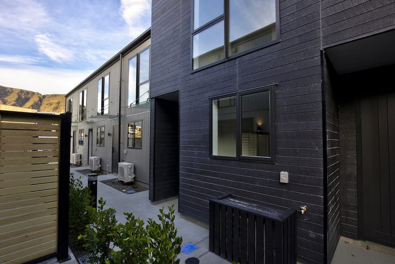 16/161 Arthurs Point Road, Arthurs Point, Queenstown - Carousel 1