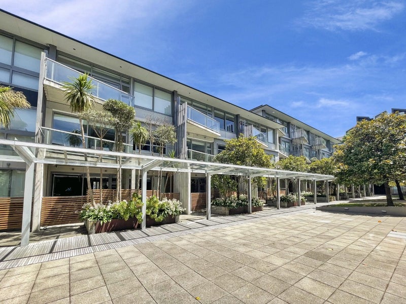 S305/28 Torrens Terrace, Mount Cook, Wellington - Carousel 1
