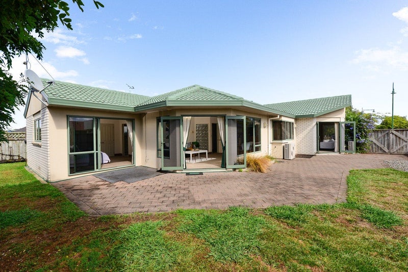 26 Huntington Drive, Huntington, Hamilton - Carousel 2