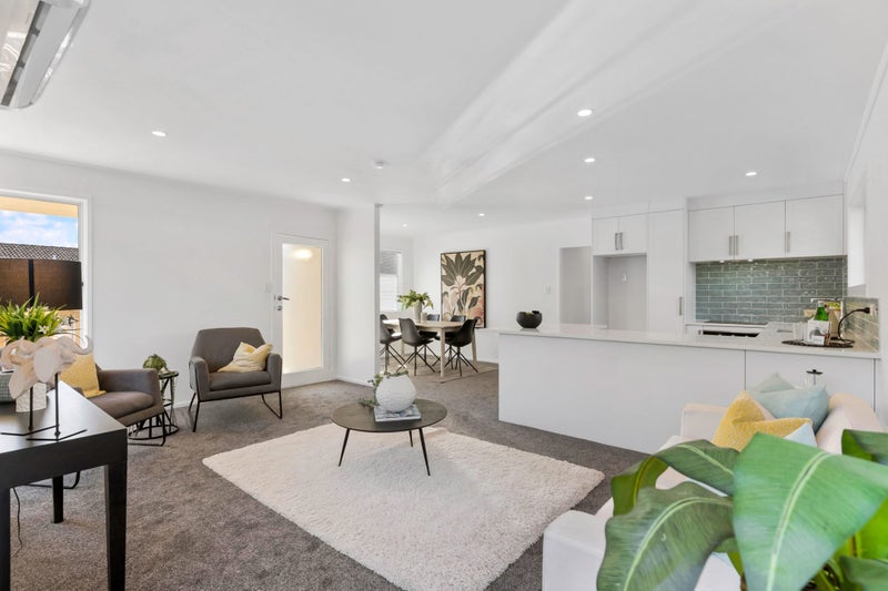 33 Japonica Drive, Beach Haven, Auckland - Carousel 2