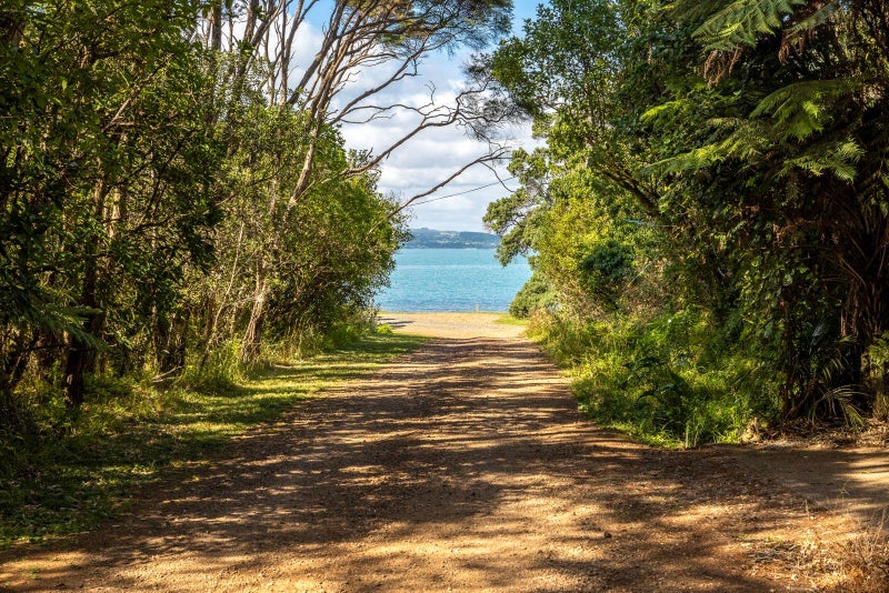 20 Wairua Road, Omiha, Waiheke Island - Carousel 2