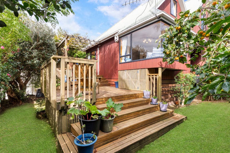 2/120 Riddell Road, Glendowie, Auckland - Carousel 1