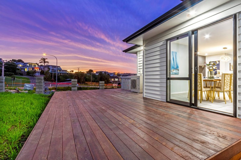 399 Beach Road, Mairangi Bay, Auckland - Carousel 2