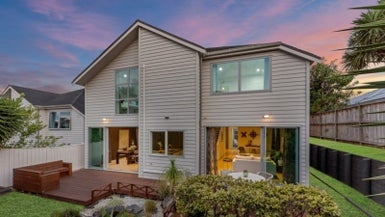 14C Colonel Barton Glade, Saint Johns, Auckland - Carousel 1