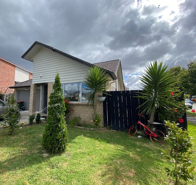 18 Whekau Drive, Takanini, Auckland - Carousel 2