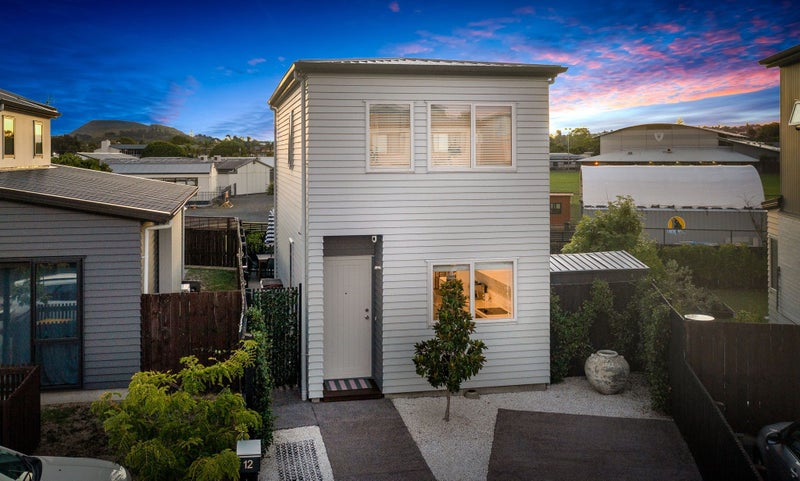 12 Parbhubhai Makan Lane, Glen Innes, Auckland - Carousel 1