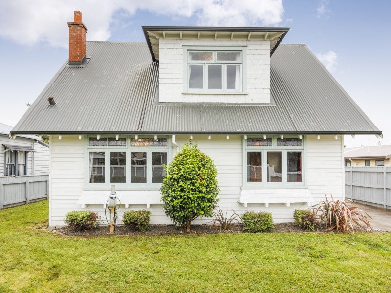47 Knowles Street, Terrace End, Palmerston North - Carousel 1