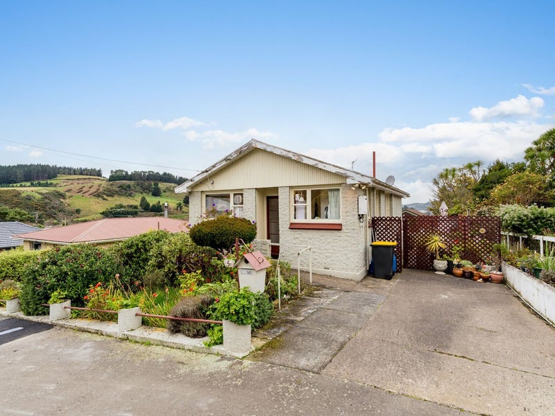 5 Springdon Avenue, Sawyers Bay, Port Chalmers - Carousel 1