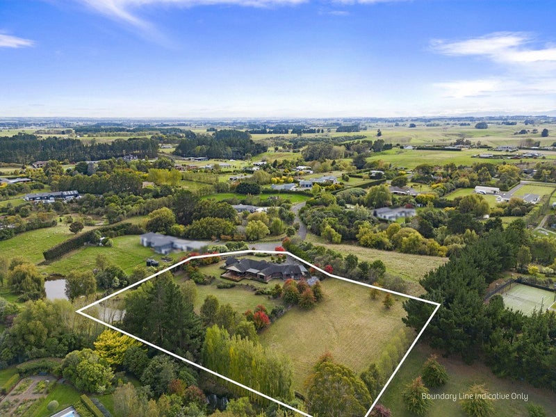 35 Stonebrook Lane, Kelvin Grove, Palmerston North - Carousel 2