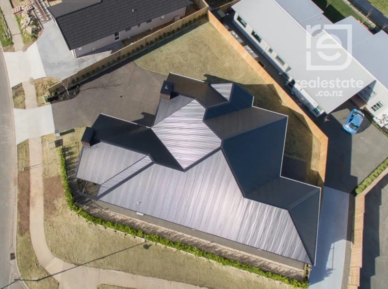 3 Mataroa Crescent, Flagstaff, Hamilton - Carousel 24