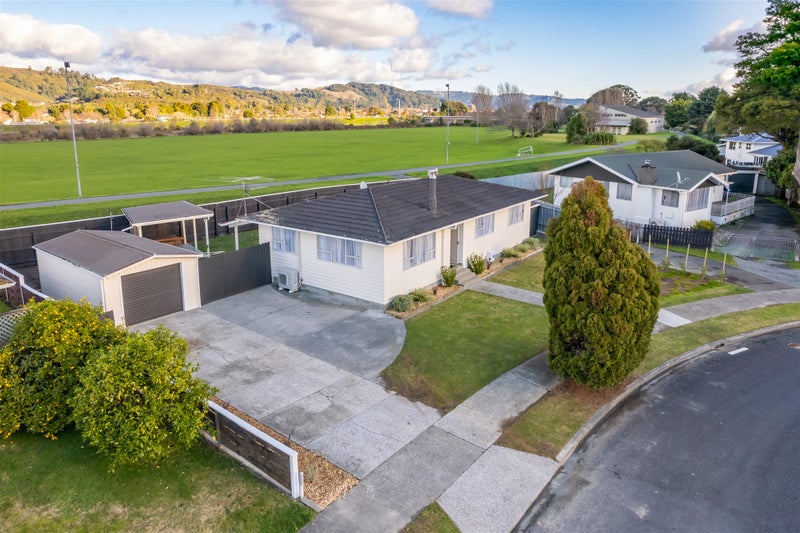 12 Kentucky Street, Totara Park, Upper Hutt - Carousel 27