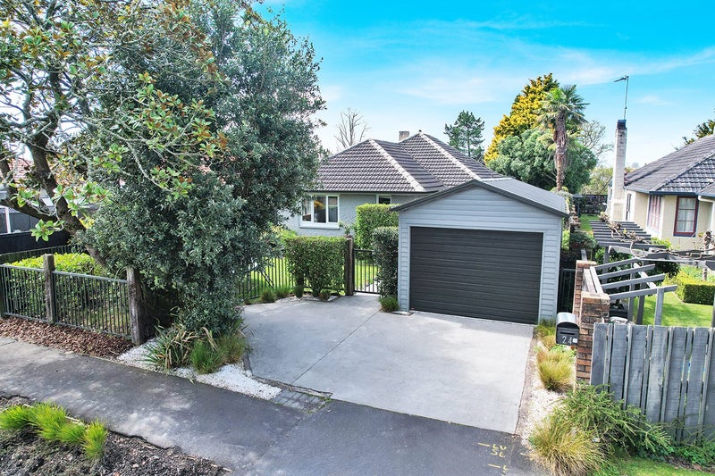 24 Casey Avenue, Fairfield, Hamilton - Carousel 25