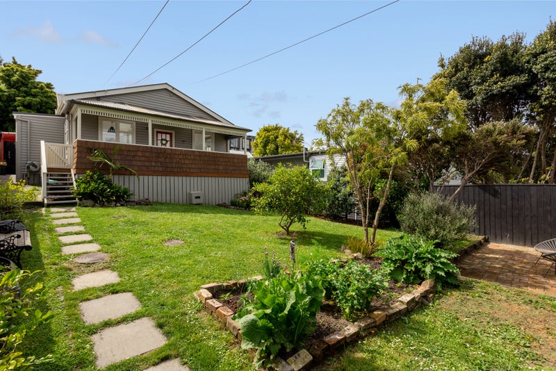 8 Partridge Street, Grey Lynn, Auckland - Carousel 1
