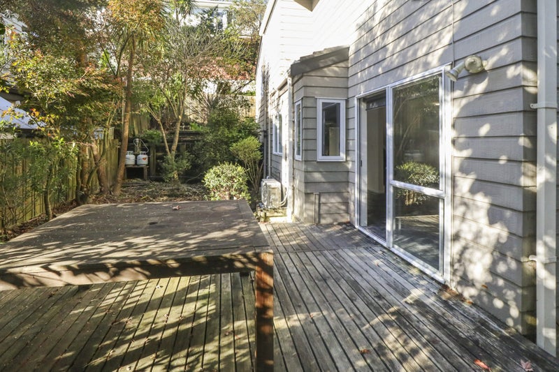 53D Mountain View Road, Morningside, Auckland - Carousel 11