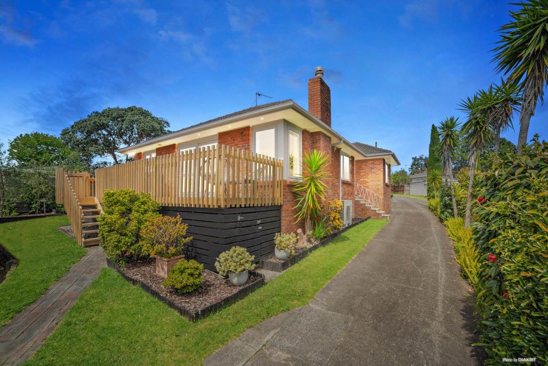 1/38 Fairclough Road, Beach Haven, Auckland - Carousel 1