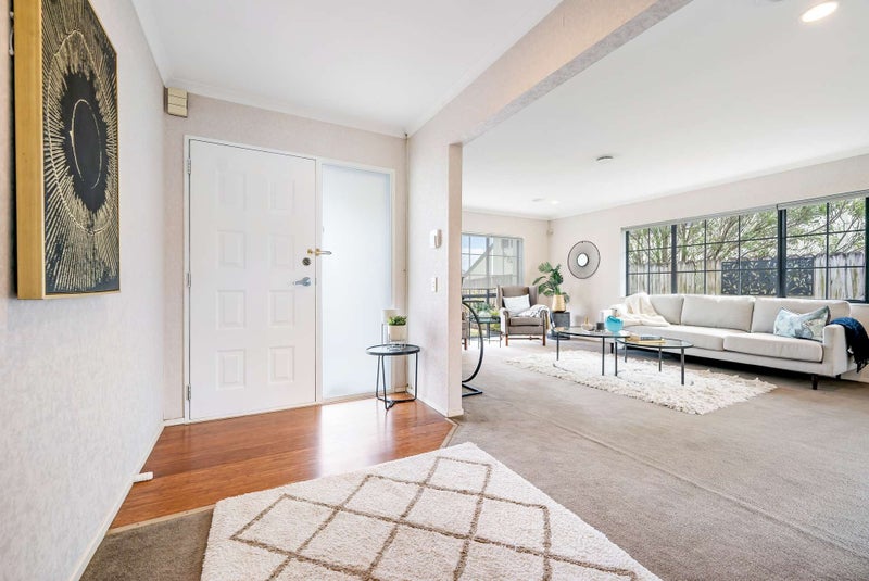 65 Orangewood Drive, Northpark, Auckland - Carousel 2