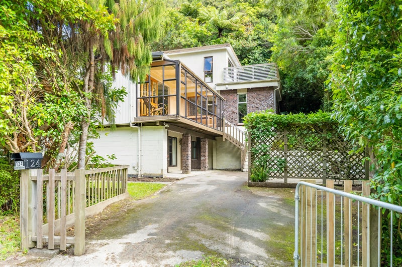 124 Pinehaven Road, Pinehaven, Upper Hutt - Carousel 21