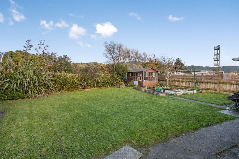 18 Heath Street, Wainuiomata, Lower Hutt - Carousel 2