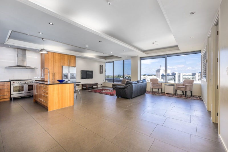 10A/2 St Martins Lane, Grafton, Auckland - Carousel 1