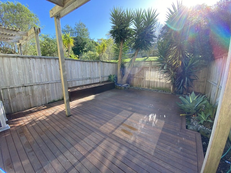 14/21 Hunters Park Drive, Three Kings, Auckland - Carousel 16