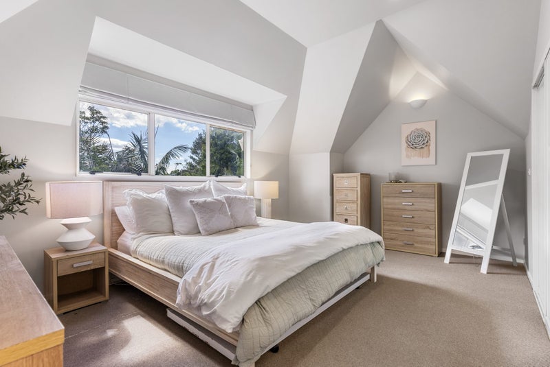 2/13 Eversleigh Road, Belmont, Auckland - Carousel 2