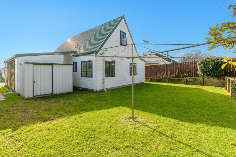 19 Cook Street, Gate Pa, Tauranga - Carousel 2