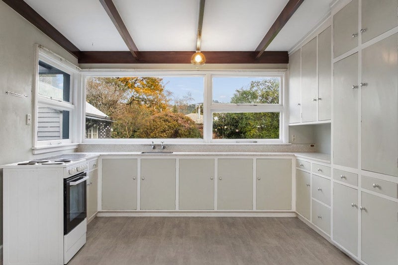 18 Sandwich Road, Beckenham, Christchurch - Carousel 1