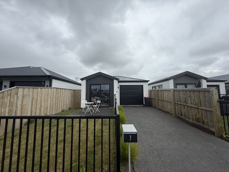 7 Chrysolite Place, Belfast, Christchurch - Carousel 1