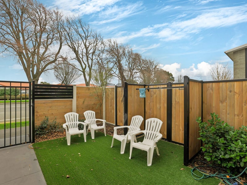 3/2 Taramea Place, Addington, Christchurch - Carousel 15