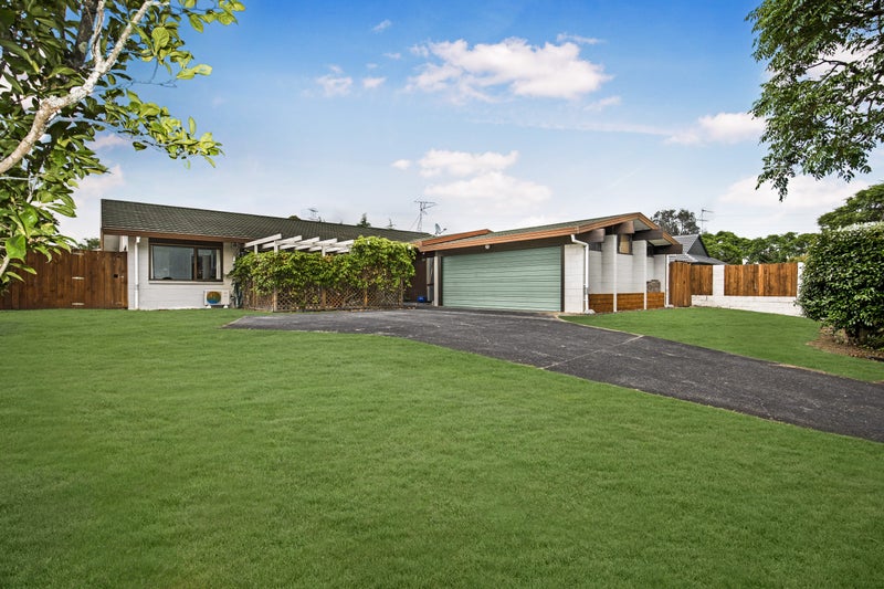 4 Corolu Place, Conifer Grove, Takanini - Carousel 1