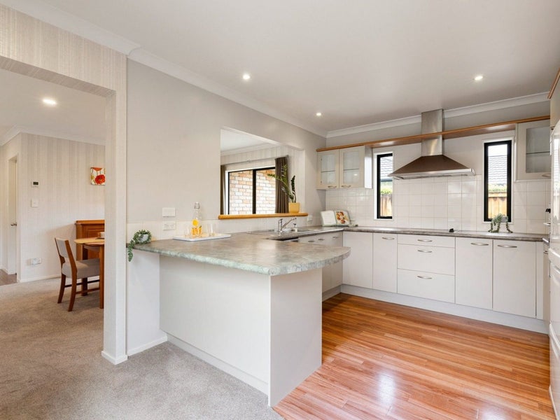 13 Merlot Place, Rototuna, Hamilton - Carousel 2