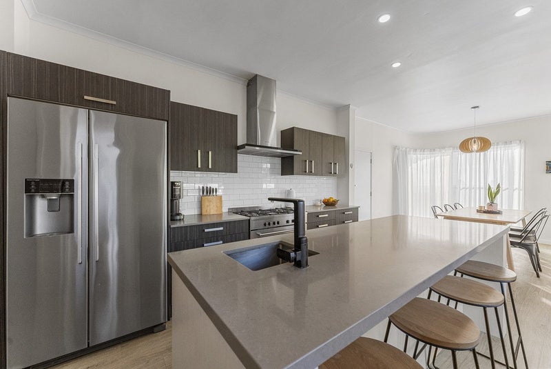 407 Devon Street West, Lynmouth, New Plymouth - Carousel 2