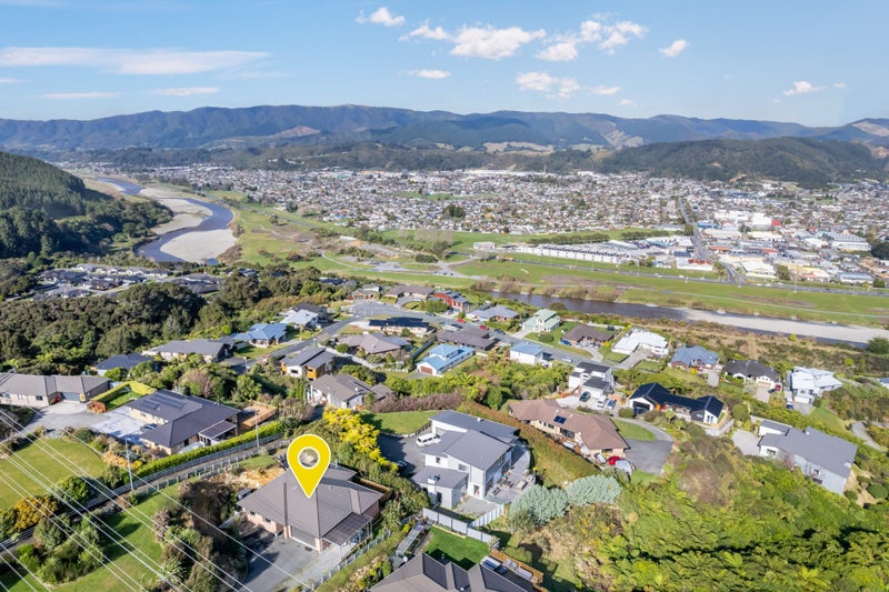 27 Percy Kinsman Crescent, Riverstone Terraces, Upper Hutt - Carousel 31