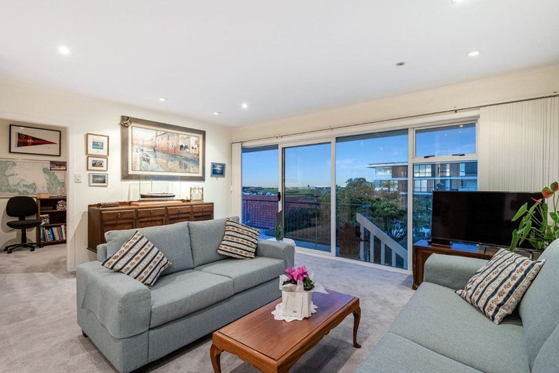 4/30 Coates Avenue, Orakei, Auckland - Carousel 2