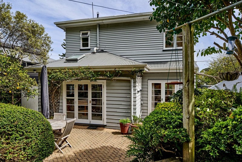 267 Muritai Road, Eastbourne, Lower Hutt - Carousel 19