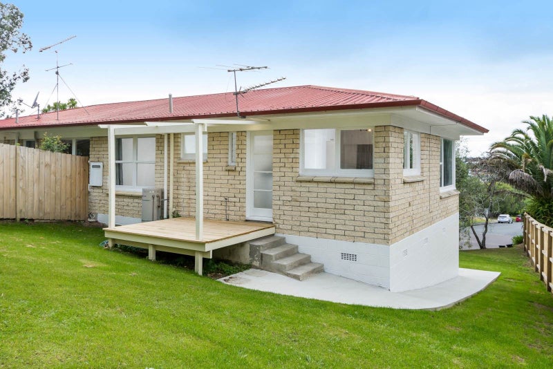 1/42 Hogans Road, Glenfield, Auckland - Carousel 2